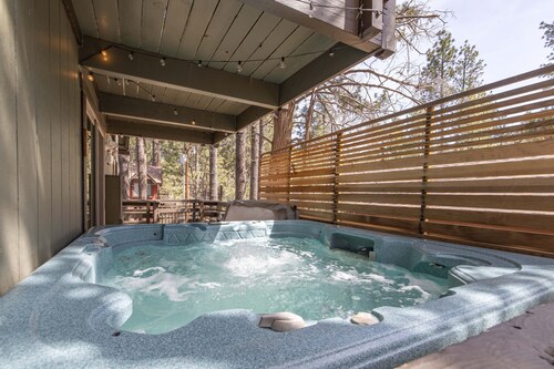 Woody Gold Bear Lodge - Relaxing Cozy Ski Cabin