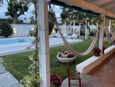 Cozy villa with pool a stone's throw from the Amalfi coast