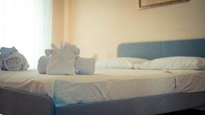 2 habitaciones, tabla de planchar con plancha, wifi y ropa de cama