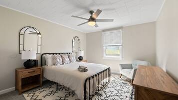 2 bedrooms, iron/ironing board, free WiFi, bed sheets