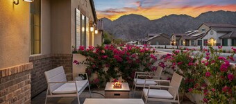 Golfer Paradise! Brand New 2b/2b Home at PGA West.