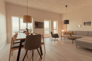 Apartment, 4 Bedrooms, Sea View | Living area