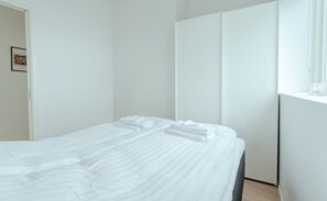 Standard Apartment, 2 Bedrooms - Delightful 2 Bedroom Apt | Balcony | Parking (Hoyvík)