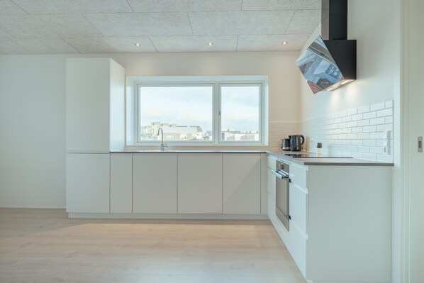 Leilighet | Eget kjøkken | Kjøleskap, kokeplater, oppvaskmaskin og kaffetrakter/tekoker