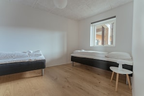 Apartment | 2 bedrooms, individually decorated, individually furnished