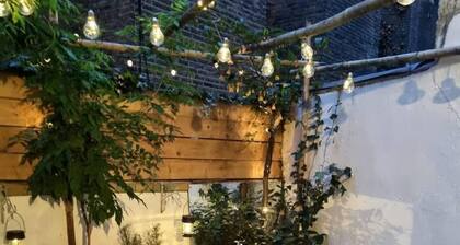 Spacious & Renovated 1-bed Garden Flat in London