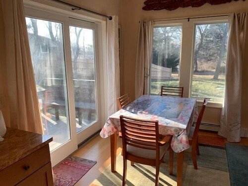 Contemporary Home Near Lieutenant's Island (CS0009)