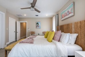 Desk, iron/ironing board, travel cot, WiFi