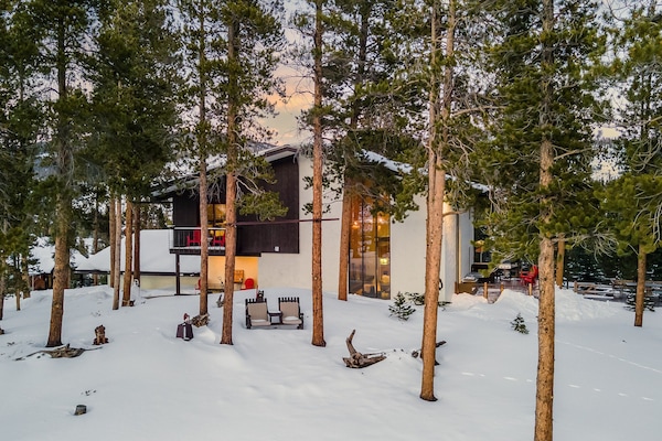Exterior - Miners Peak Residence - Breckenridge Vacation Rental