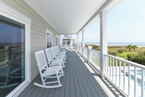 Terrace/patio - New 10 BR Oceanfront Beach House! Carrocce Sea Ranch. (Murrells Inlet)
