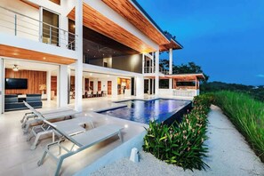 Pool - Hilltop Villa: Ocean Views & Infinity Pool (Playa Grande)