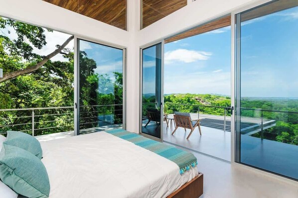 6 bedrooms, iron/ironing board, travel crib, WiFi - Hilltop Villa: Ocean Views & Infinity Pool (Playa Grande)