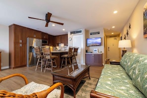 Smart TV - KBR #608 - 1 Bedroom / 1 Bath - Awesome Ocean Front View Unit on Sugar Beach! (Kihei)