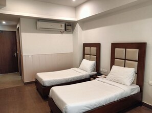 1 habitación, escritorio y wifi gratis 