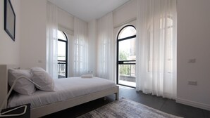 Desk, iron/ironing board, WiFi (free), bed sheets - PORT CITY HAIFA - Flea Market Luxury (Haifa)