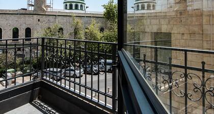 PORT CITY HAIFA - Flea Market Luxury