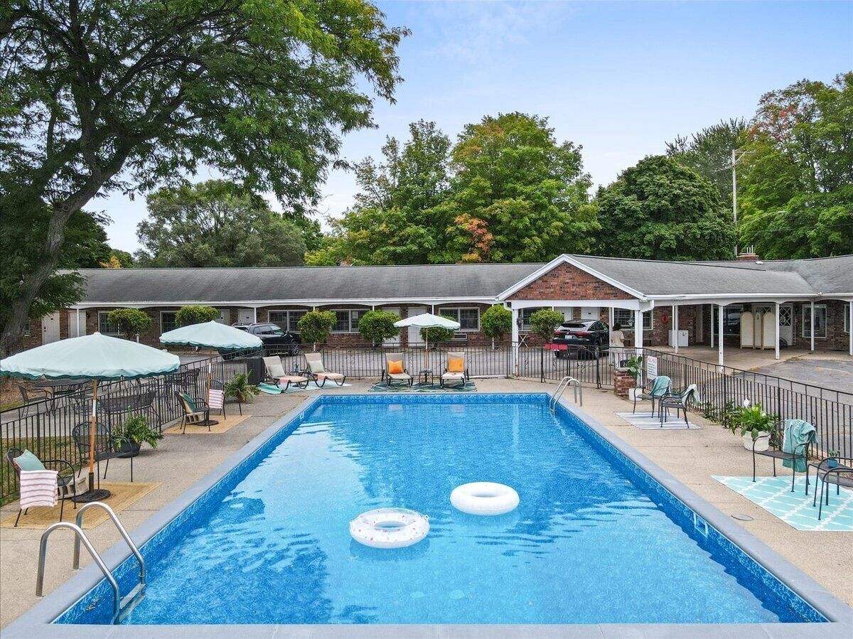 Piscina stagionale all'aperto