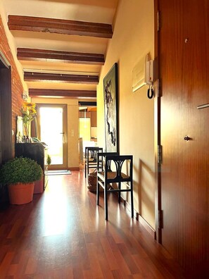 Interior - Les Golfes de Can Mascarbó, Mimarte en un Confortable Espacio (Sant Hilari Sacalm)