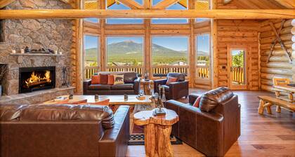 Humphreys Peak View Luxury Log Cabin