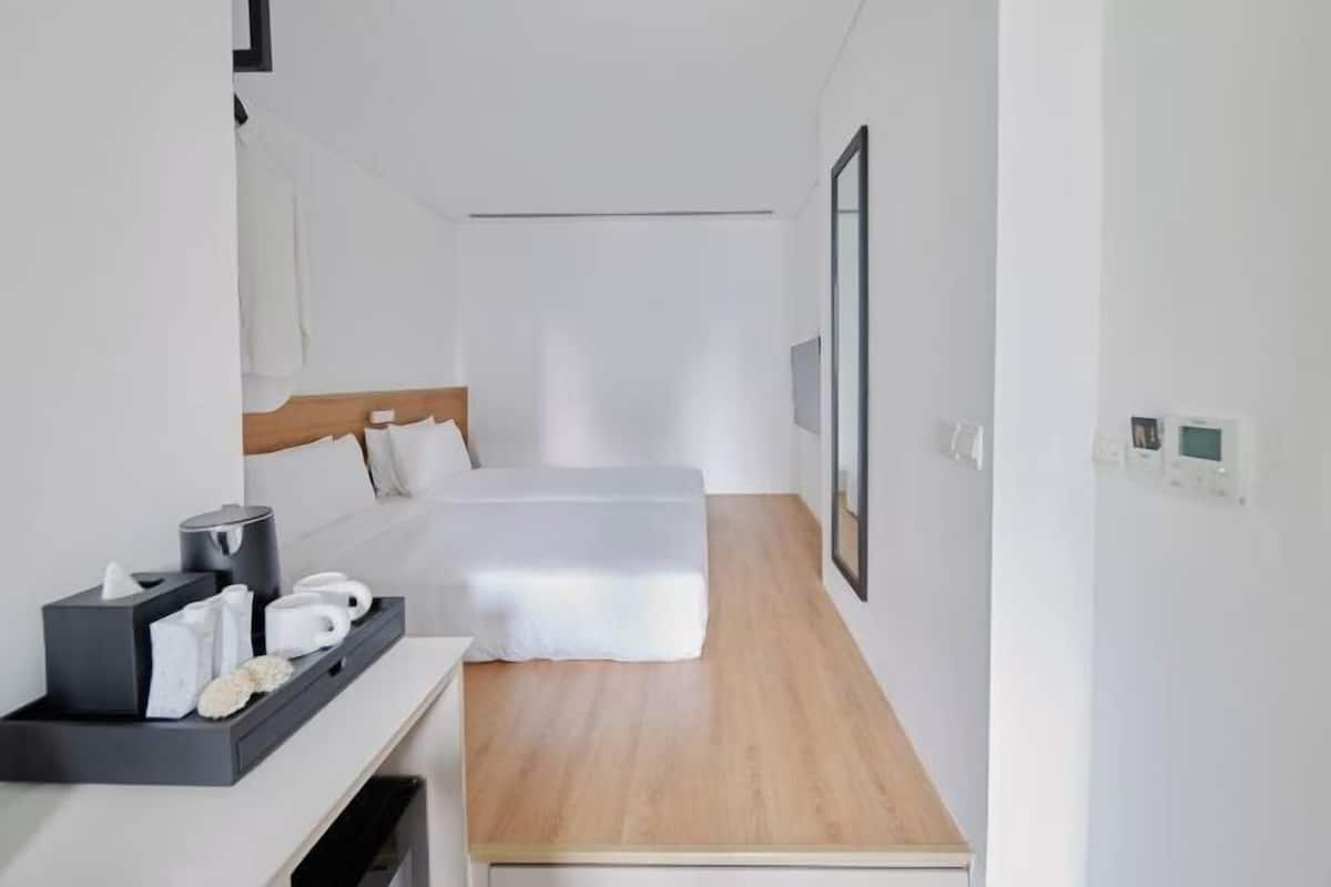 Minibar, in-room safe, desk, blackout drapes