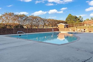 Pool - AU Condo Getaway Across From Vet School - Kitchen, Pools, Queen BR, Pets Welcome (Auburn)