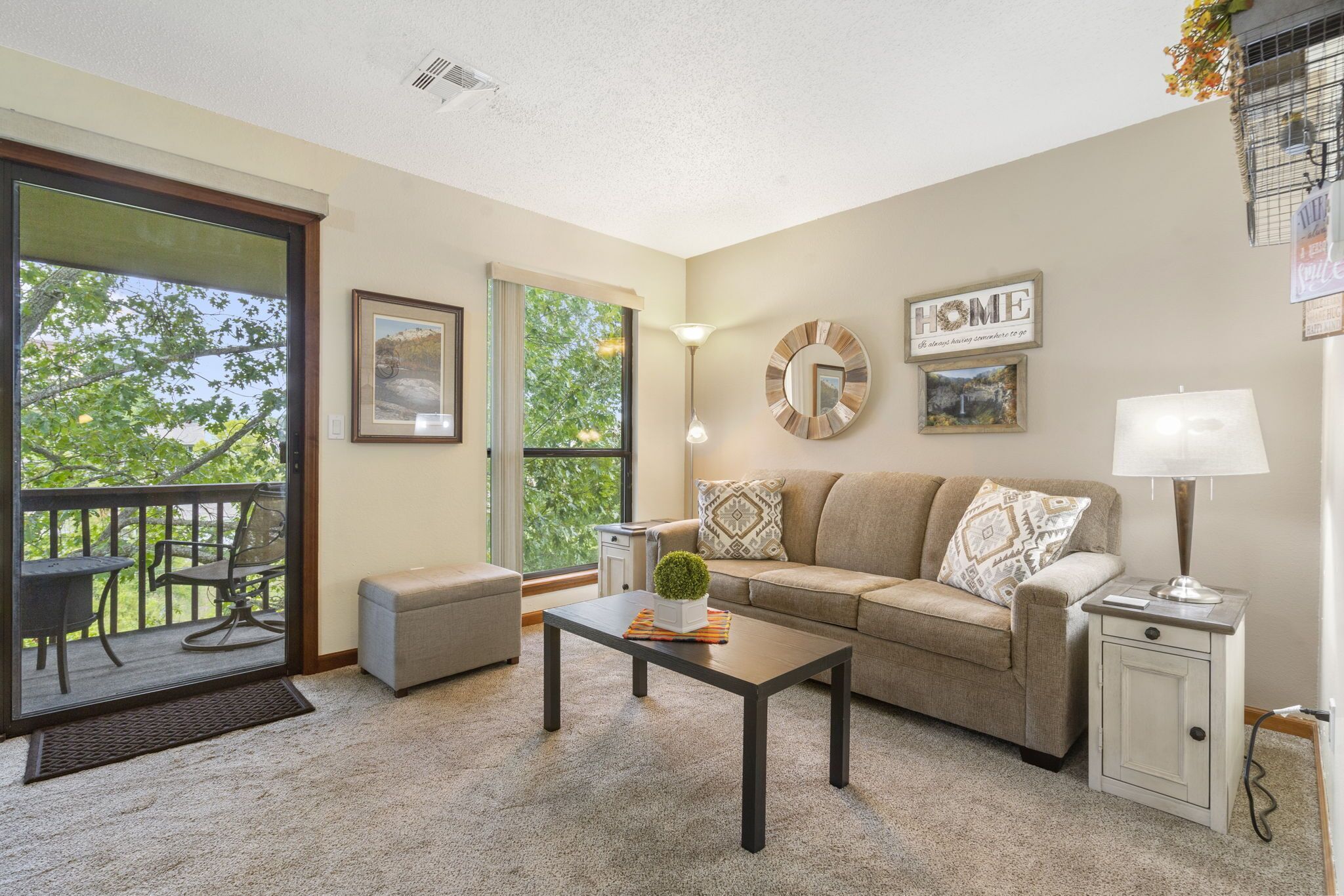 The Cozy Place - Pointe Royale Condo – Perfect for Couples, Next Door to Table R