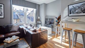 TV, DVD player, offices