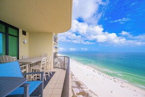 Outdoor dining - Phoenix West Beach Condo! (Orange Beach)