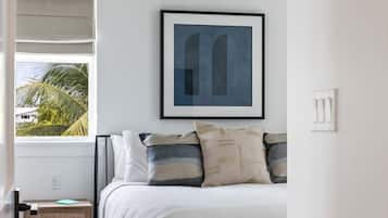 6 habitaciones, tabla de planchar con plancha, wifi y ropa de cama