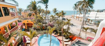 Penthouse Condo - 1 BR Suite - Room #8