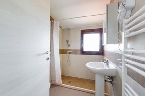 Apartment | Bathroom