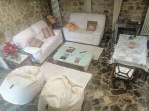 智能電視、壁爐