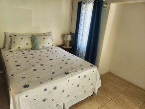 2 間睡房、熨斗/熨衫板、Wi-Fi、床單