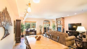 Condo, 2 habitaciones | Restaurantes