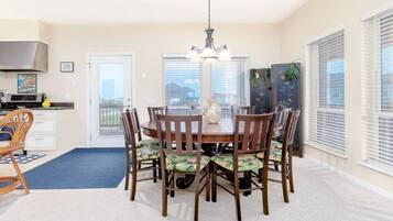 House, 3 Bedrooms | Dining