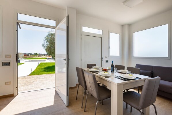 Apartment | Living area | Flat-screen TV - 3418 Villa La Quiete by Barbarhouse (Lequile)