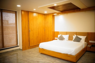 Signum Cityscape landmark Dahej