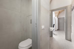 Villa | Bathroom