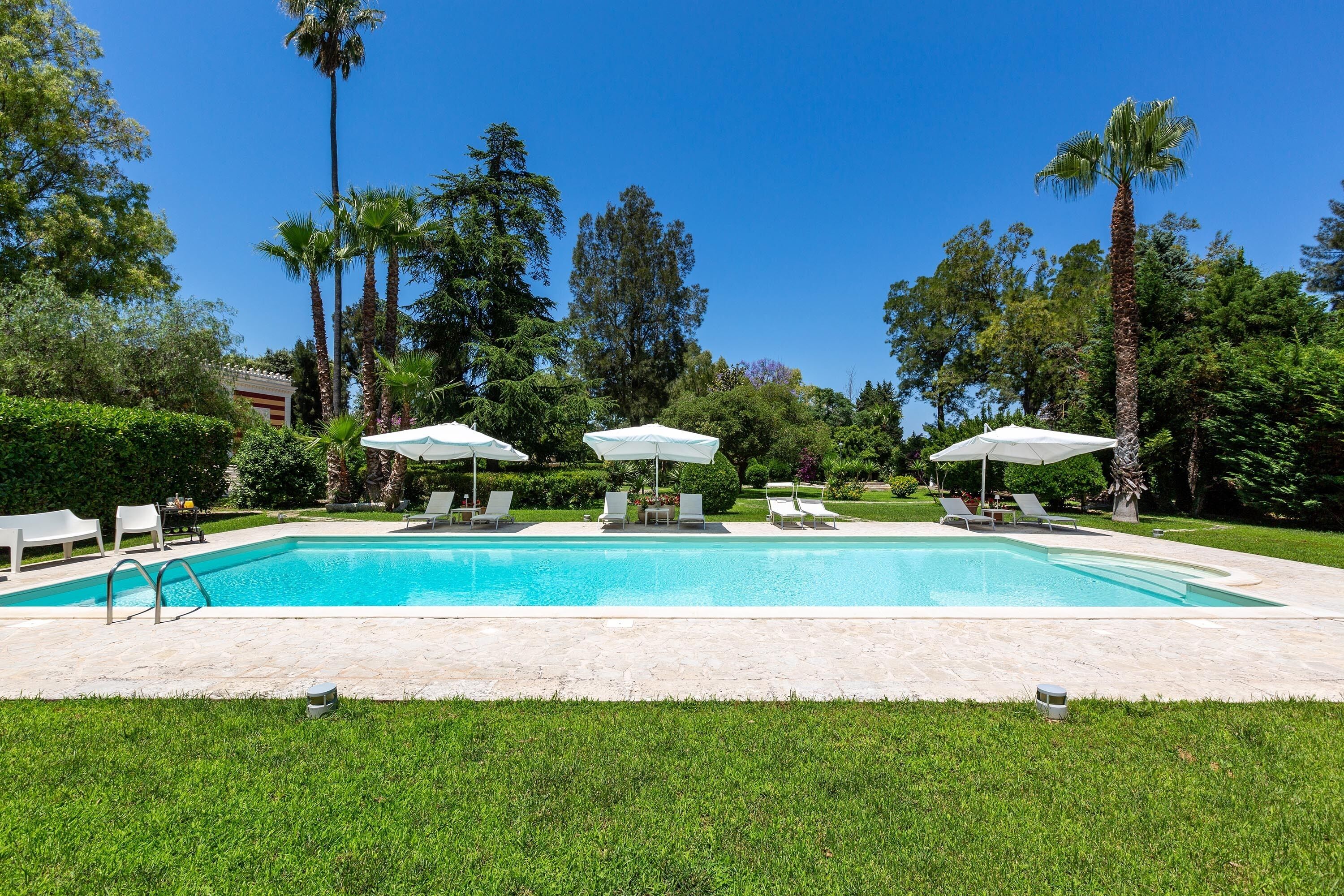 Piscina stagionale all'aperto