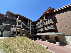 Exterior - 10m from shops, 3rd floor, view valley, balcony, tv, 39m², Méribel-Mottaret (Méribel - Les Allues)