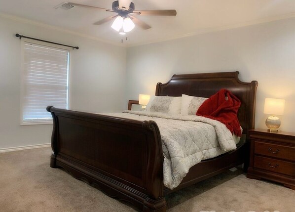 3 bedrooms, iron/ironing board, free WiFi, bed sheets