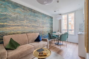 Living area - Le Belleville Chic (Paris)