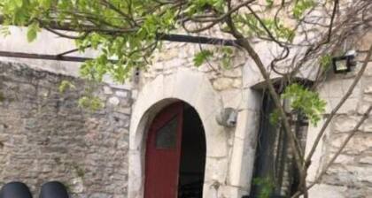 Meublé Neuf Avec Jardin