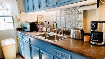 Fridge, microwave, stovetop, toaster