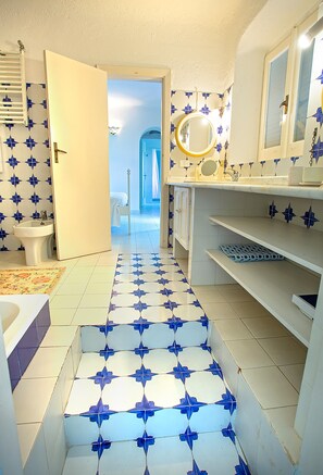 Villa | Bathroom | Towels