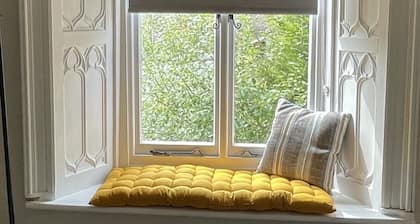 Cosy Cottage for 6 & Pets Friendly in Hope Valley| Pass the Keys