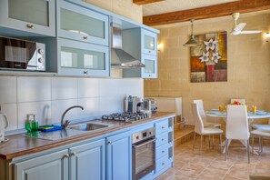 Fridge, microwave, oven, coffee/tea maker
