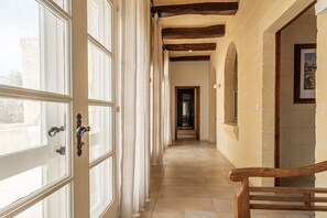 Interior - Sinjura - Xaghra Holiday Home (Ix-Xaghra)