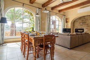 Dining - Sinjura - Xaghra Holiday Home (Ix-Xaghra)