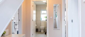 Stylish 4 Bed, newly renovated home in Nottingham